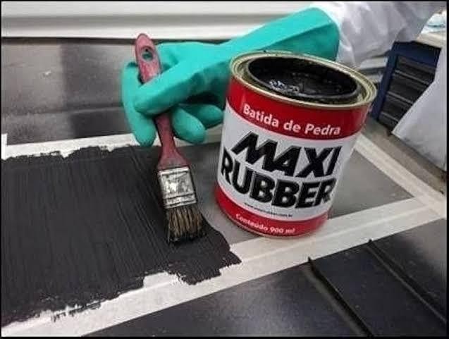 BATIDA DE PEDRA PRETO 900MLMAX RUBBER - 900GR