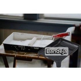 BANDEJA PLASTICA PRETA 18CM TIGRE - UN